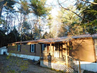 17 Tamarack Cir, Winchester, NH 03470