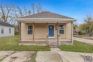 311 E 2nd St, Ottawa, KS 66067