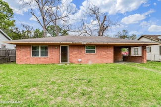 413 E Martin Luther King jr Dr, Abbeville, LA 70510