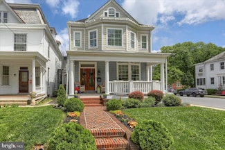 65 S College St, Carlisle, PA 17013