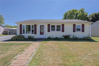 6 Scott Ln, Bristol, RI 02809