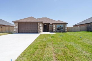 723 Prairie Ave, Dumas, TX 79029