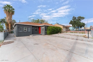 1408 E Carson Ave, Las Vegas, NV 89101