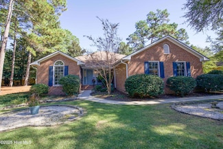 110 Saint Andrews Dr, Pinehurst, NC 28374