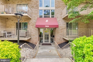 7054 Eastern Ave NW Unit T-3, Washington, DC 20012