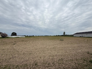 2000 W Beecher Rd, Adrian, MI 49221