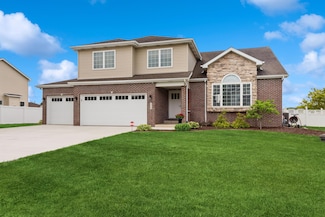 512 Scenic View Ave, Valparaiso, IN 46385