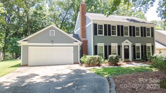 3008 Heathcroft Ct, Charlotte, NC 28269