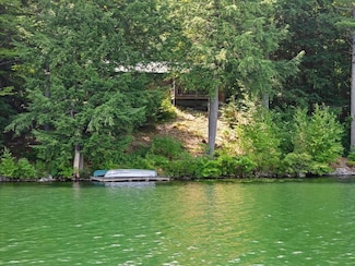 321 W Side Dr, Salisbury, VT 05769