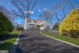 24 W Elizabeth Ln, Richboro, PA 18954
