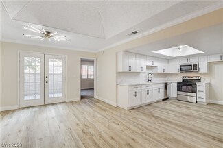 1838 Camino Verde Ln, Las Vegas, NV 89119