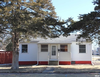 1187 Day St, Galesburg, IL 61401
