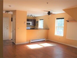 7 Hildred Dr Unit 7, Burlington, VT 05401