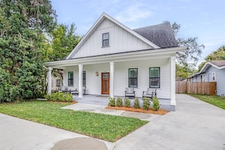 1221 E Paris St, Tampa, FL 33604
