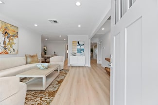 4406 Merwin St, Houston, TX 77027