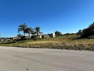 360/362 Grant Blvd, Lehigh Acres, FL 33974