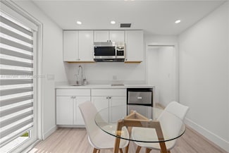 5855 SW 62nd St Unit 1, Miami, FL 33143