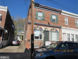 1408 E 11th St, Crum Lynne, PA 19022