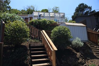 682 Sierra Point Rd, Brisbane, CA 94005