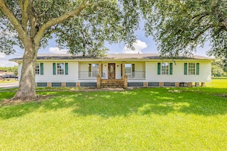 100 Farmer Ln, Thibodaux, LA 70301