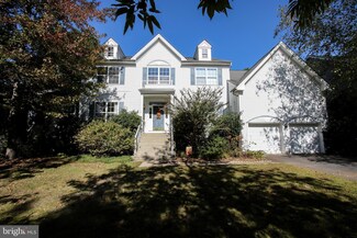 117 Kensington Dr, Galloway, NJ 08205