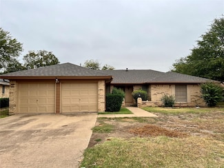 2502 Westpark Way Cir, Euless, TX 76040