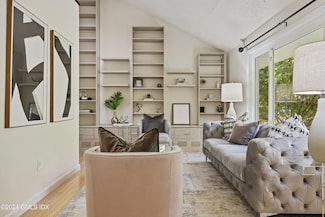 106 Akbar Rd, Stamford, CT 06902
