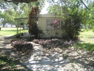 424 SE 6th St, Okeechobee, FL 34974