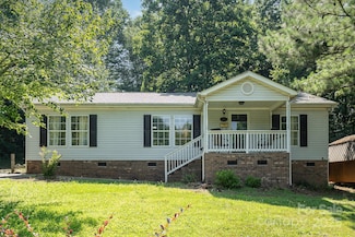 394 Link Dr, Iron Station, NC 28080