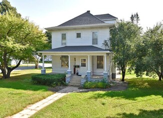 315 Gunderson Blvd, Kenyon, MN 55946