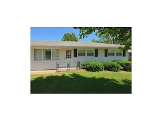 1110 Washington St, Weston, MO 64098