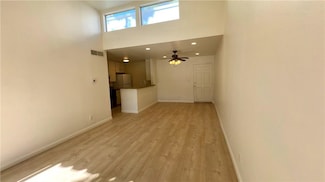 18645 Hatteras St Unit 208, Tarzana, CA 91356