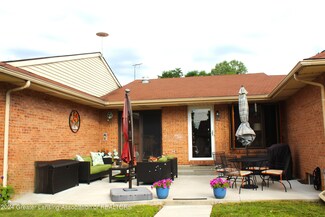 230 Bonnie Brook Dr, Charlotte, MI 48813