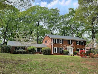 115 Fernbrook Cir, Spartanburg, SC 29307