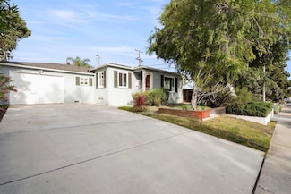 5277 Cass St, San Diego, CA 92109