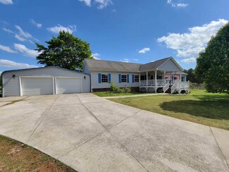 3244 Medlin Rd, Clayton, NC 27527
