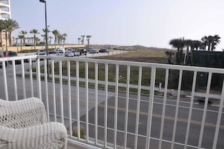 1018 1st St S, Jacksonville Beach, FL 32250