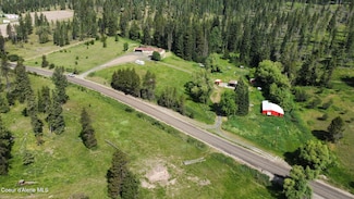 529 Sanders Rd, Saint Maries, ID 83861