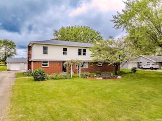 11009 S County Road 300 W, Muncie, IN 47302