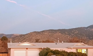 4720 Danube Dr NE, Albuquerque, NM 87111