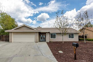 44440 Meadow Grove St, Hemet, CA 92544