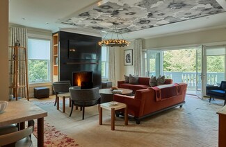 165 Kemble St Unit 17, Lenox, MA 01240