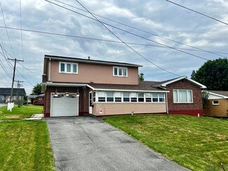 416 Bel Air Dr, Johnstown, PA 15904