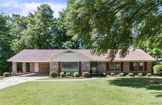 2572 Twin Manor, Northport, AL 35476