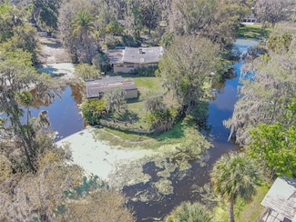 2439 Cr 453, Lake Panasoffkee, FL 33538