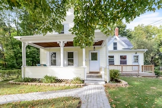 71 Cross St, Franklin, MA 02038