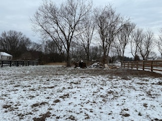 275 Northside Dr, Midway, KY 40347