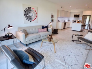 1731 Federal Ave Unit 204, Los Angeles, CA 90025