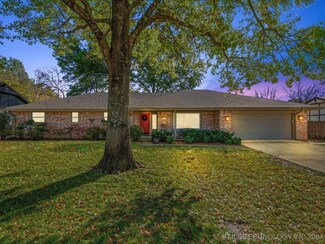 2515 Regency Rd, Bartlesville, OK 74006