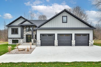 1218 Highway St N, Dodge Center, MN 55927